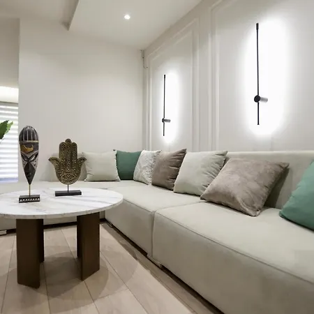 La Grand - New Bazaar Tirana