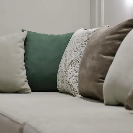 La Grand - New Bazaar * 티라나