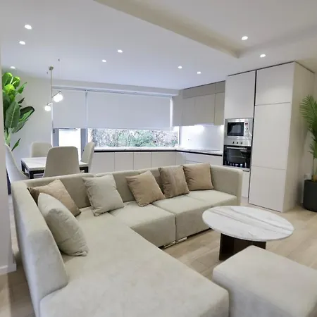 La Grand - New Bazaar ティラナ