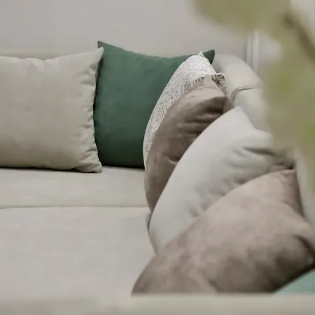 La Grand - New Bazaar